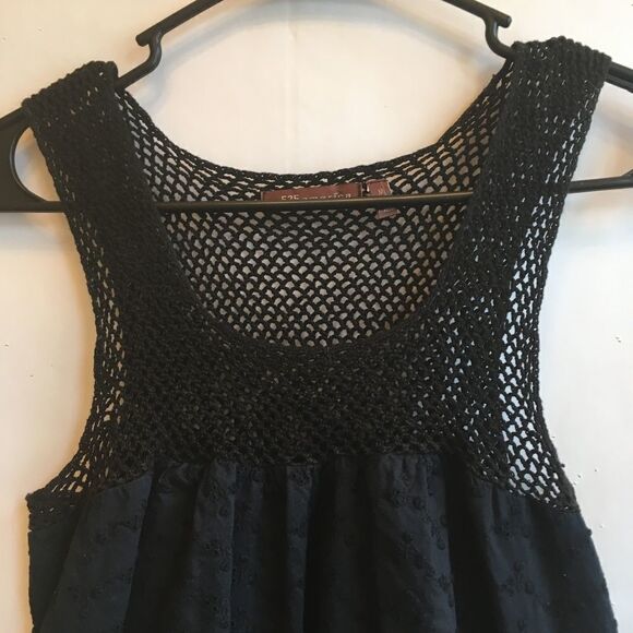 525‎ AMERICA TANK TOP IN NAVY BLUE EYELET - Picture 3 of 8